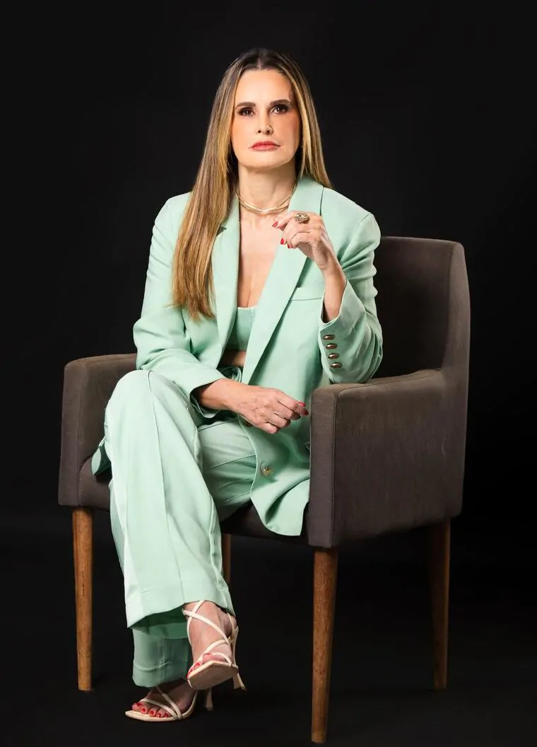 Dra. Francini Garcia Carvalho - Médica Nutróloga